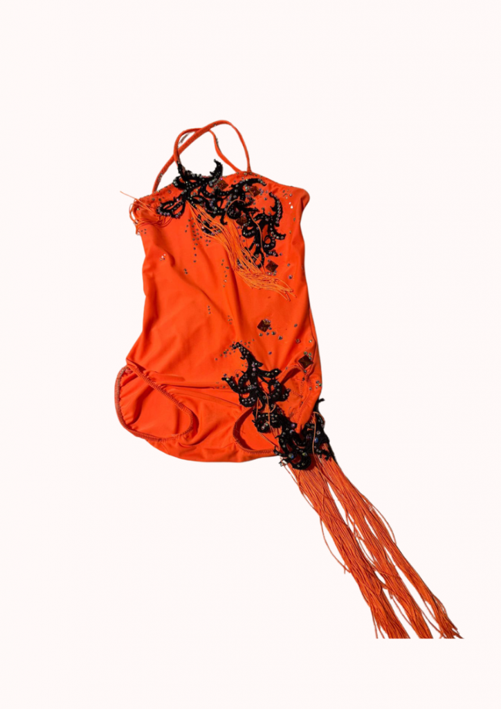 Justaucorps orange franges