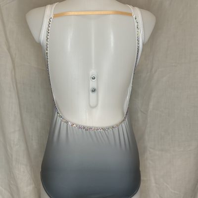 Le Coin Paillettes | Location et vente de tenues artistiques de seconde main 7 IMG 4364