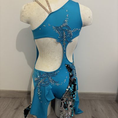 Le Coin Paillettes | Location et vente de tenues artistiques de seconde main 9 IMG 0372